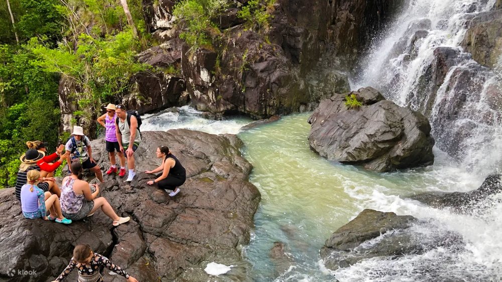 Falls to Paradise - Cedar Creek Falls Tour