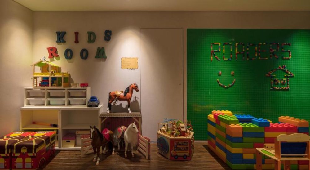 路徒行旅中華館