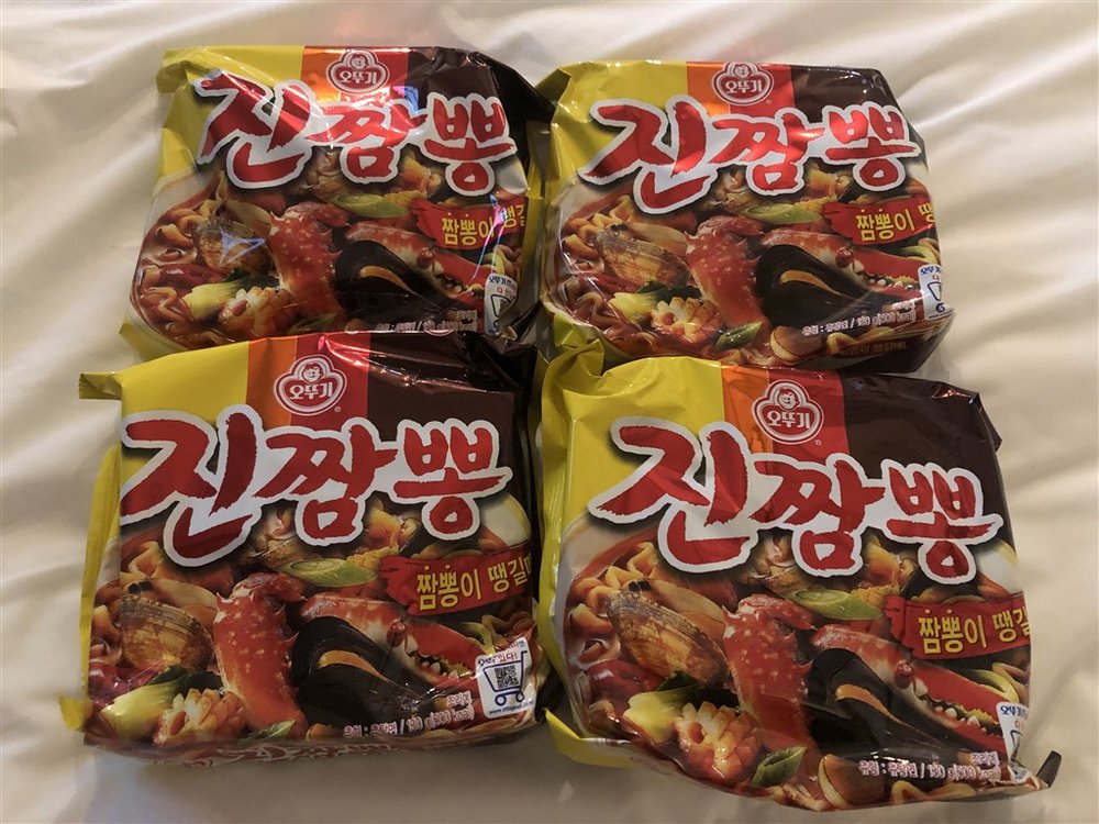 不倒翁 金螃蟹海鮮風味拉麵