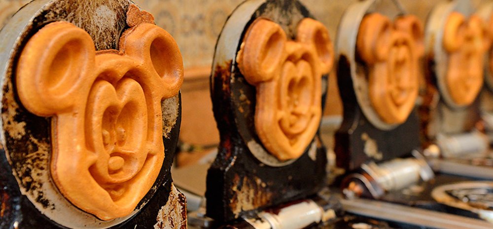  tokyo disneyland mickey waffle