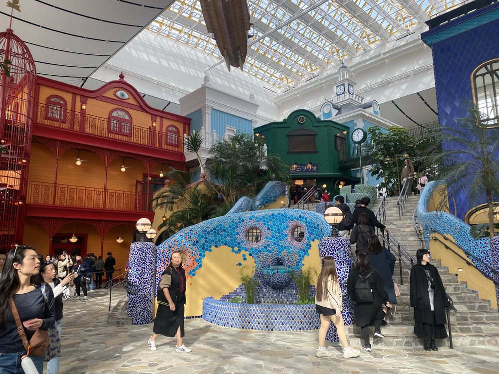 吉卜力公園中央階梯