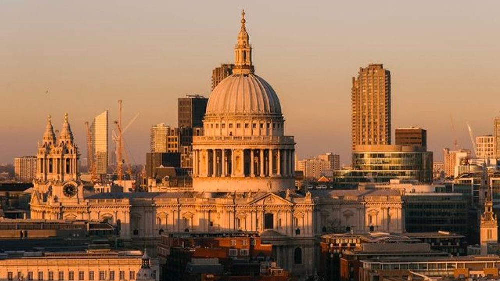 Enjoy a lovely viewing experience from the ground to the rooftops at St. Paul's Cathedral! Credits to @stpaulscathedrallondon on Instagram