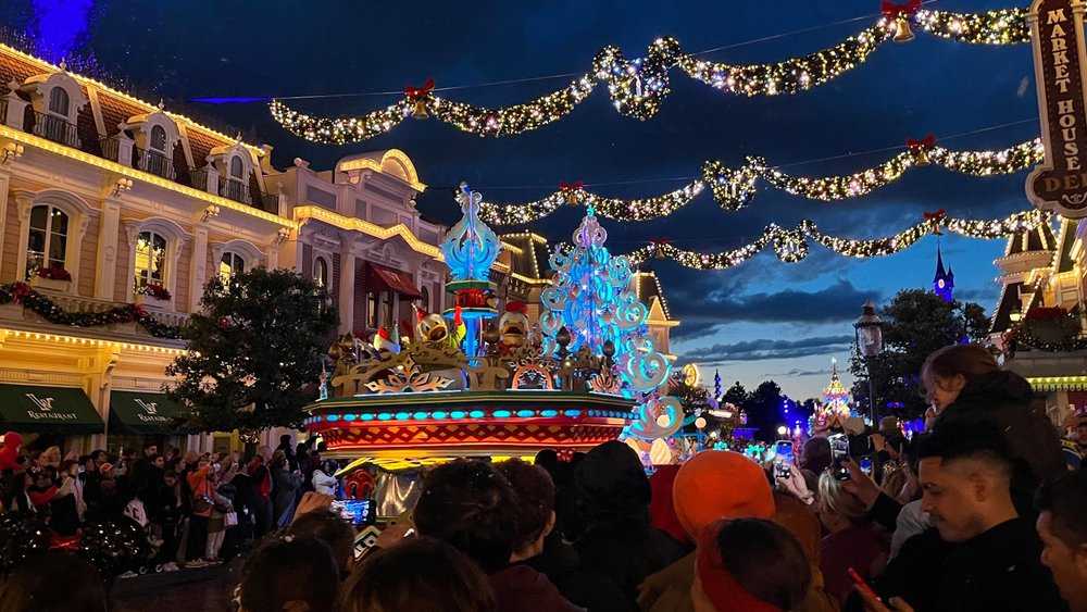 Jingle All the Way The Best Guide to Disney World During Christmas This 2023 Klook Travel Blog