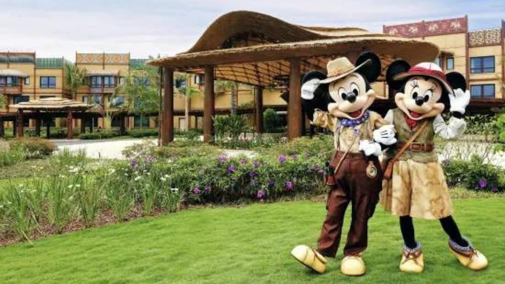 Start your Hong Kong adventure at Disney Explorers Lodge! Credits to Klook