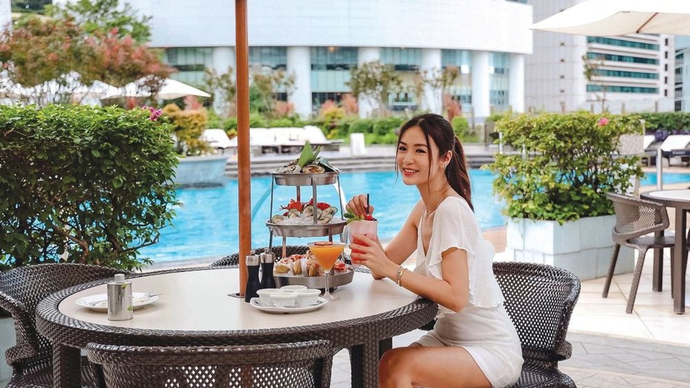 Prepare for a world of luxury and endless fun at JW Marriott Hotel Hong Kong! Credits to @jwmarriotthk on Instagram