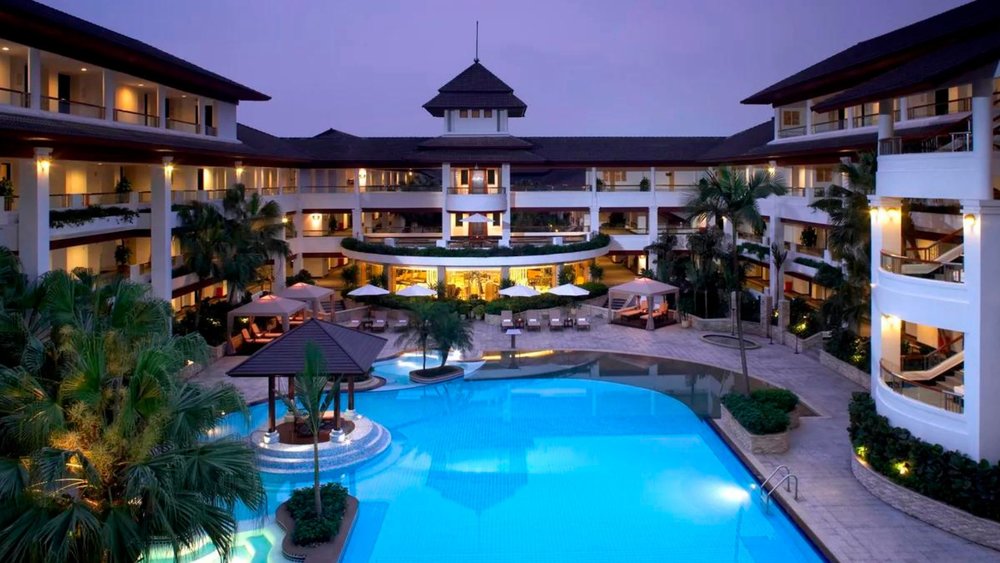 Go on a mission to have a fun-filled stay at Mission Hills Resort Shenzhen! Credits to Klook