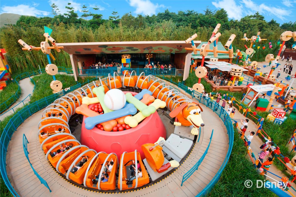 A slinky dog ride at Toy Story Land