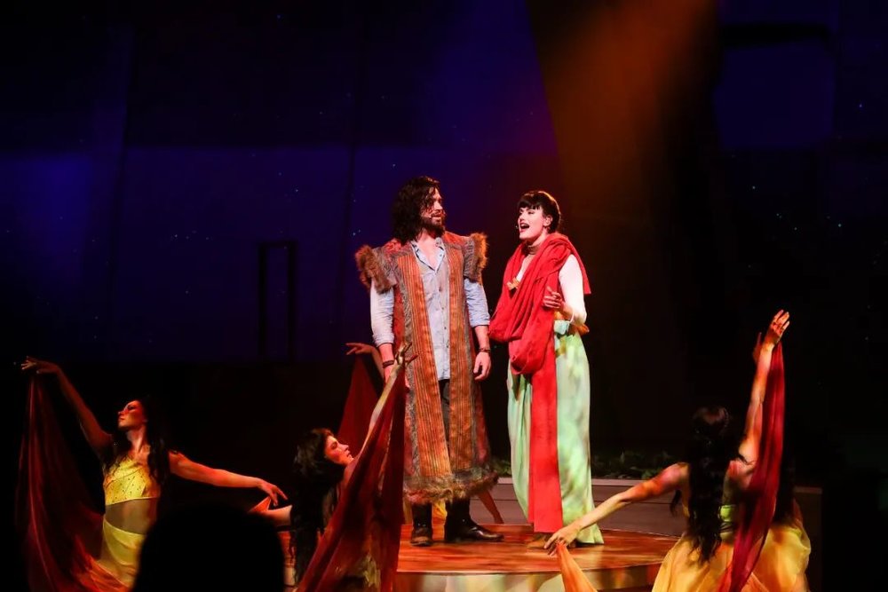 CN - 皇家加勒比 - 节目秀