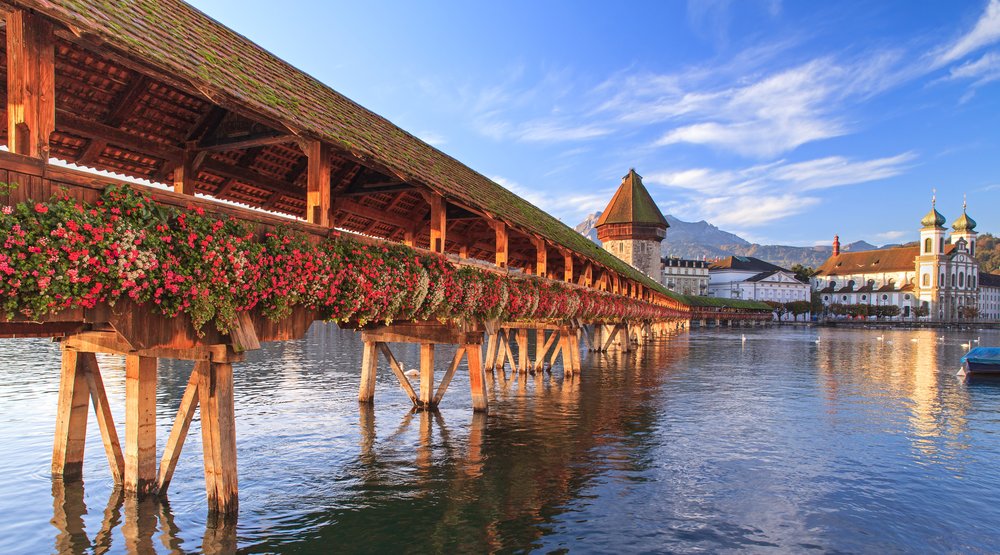 the chapel bridge at lucerne switzerland