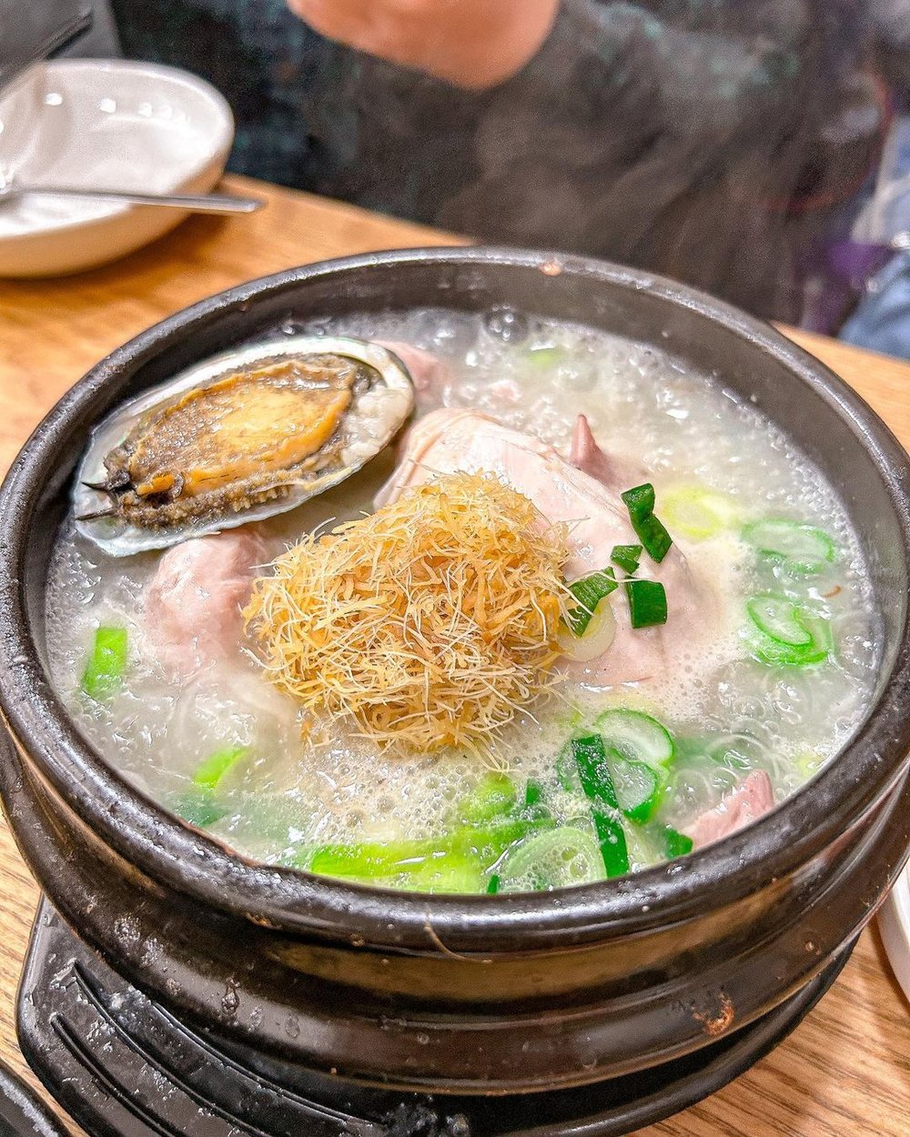 百年百歲土種蔘雞湯