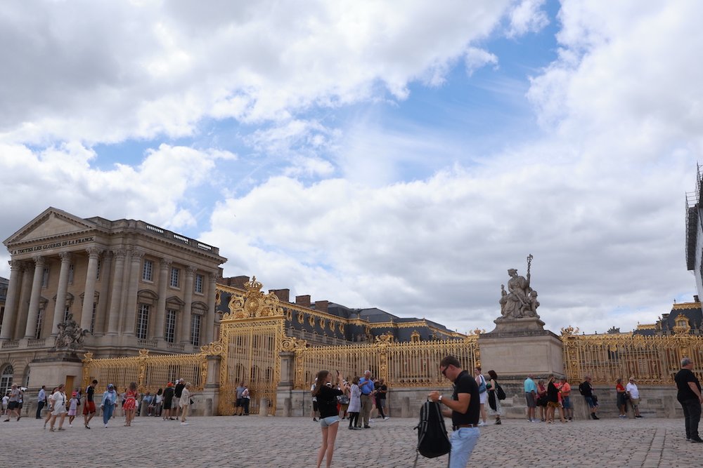 ヴェルサイユ宮殿　正門