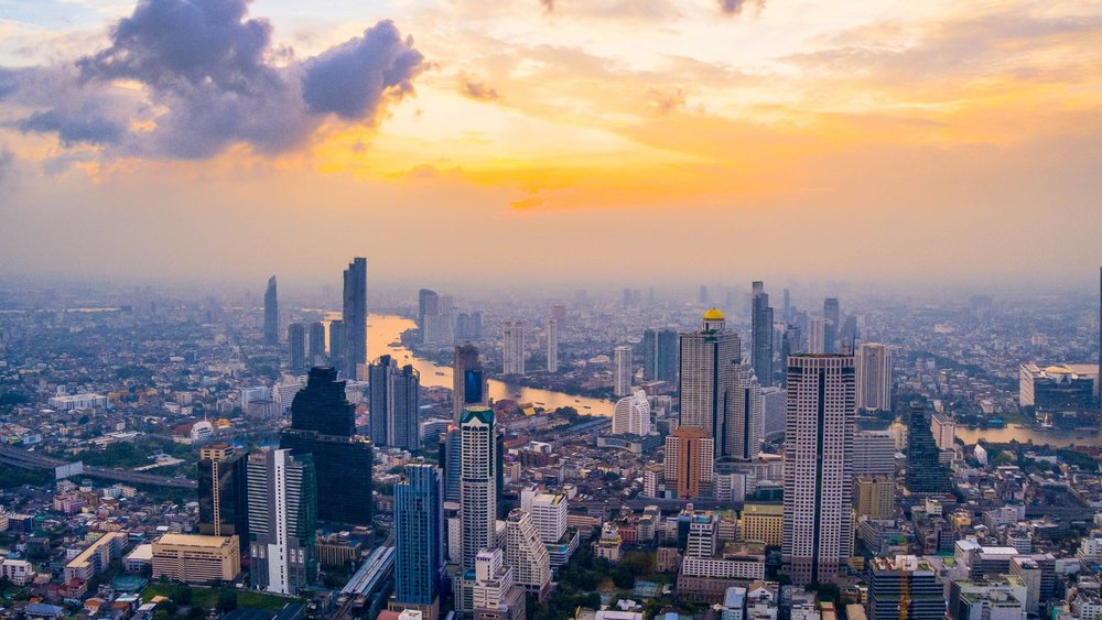 2.  Mahanakhon SkyWalk
