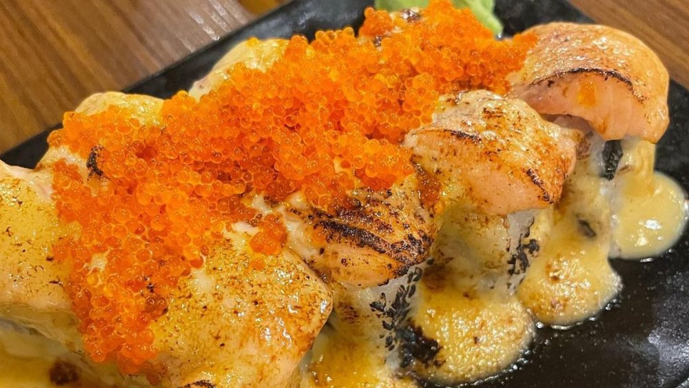You won't be able to stop thinking about this creamy, cheesy sushi. Credits to @rlyhangry2 on Instagram