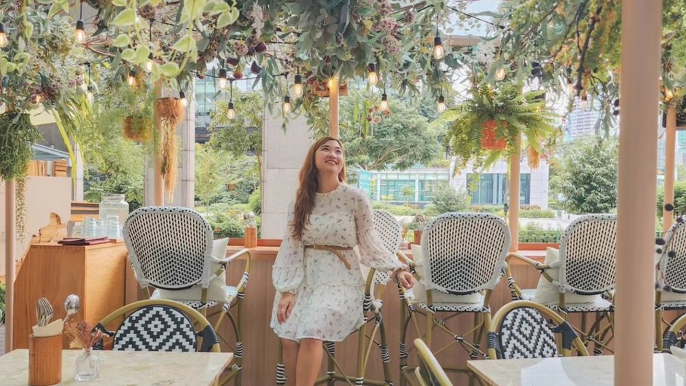 Find more cosy spots like this at the Wheelock Place. Credits to @aangelabautistaa on Instagram