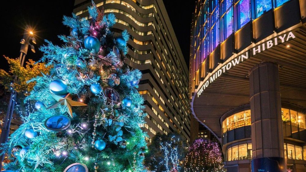 These illuminated displays are hard to miss! Credits to @mu_ykyk on Instagram