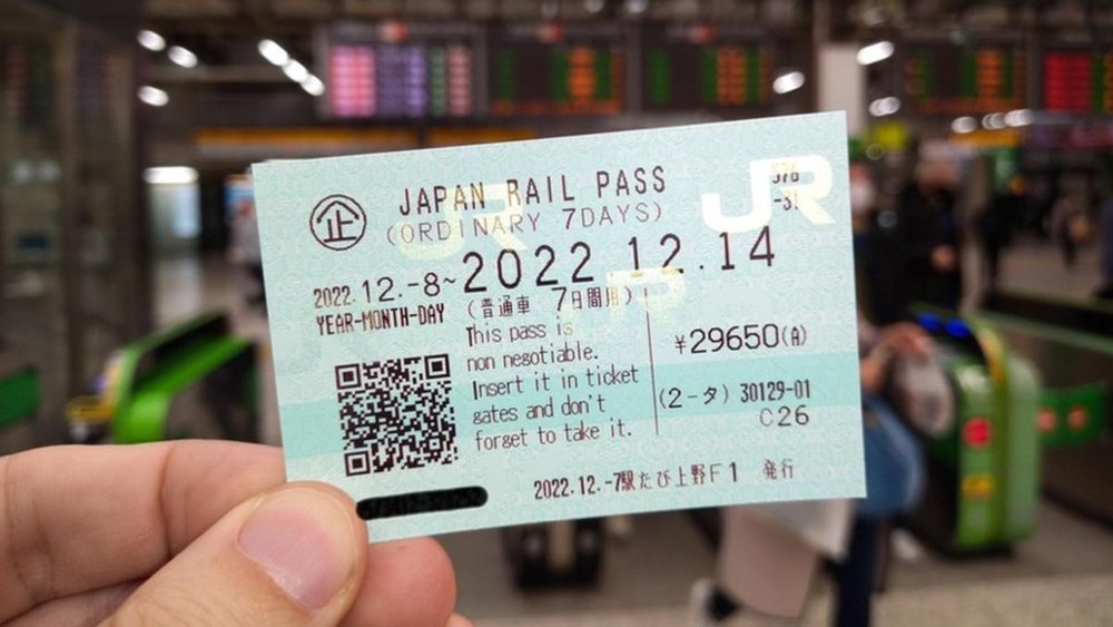 Explore the scenic wonders of Japan with the essential key in hand – the Japan Rail Pass! Image credits to Josephine on Klook.