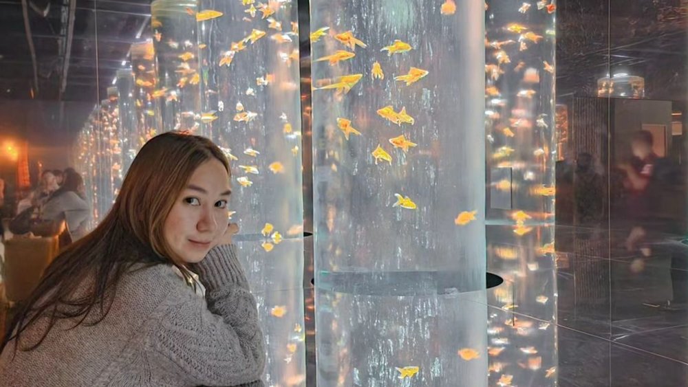 Explore a mesmerizing underwater world where art meets aquatic splendor at the Art Aquarium! Image credits to @katts.cm on Instagram