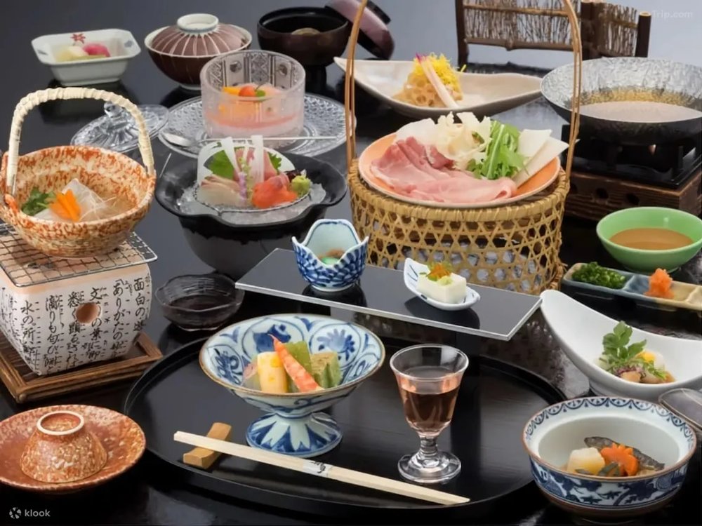 河口湖住宿|秀峰閣湖月 懷石料理