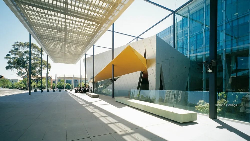 dia-diem-du-lich-melbourne-uc