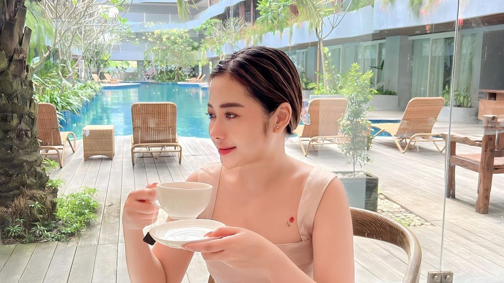 Start your day right with good coffee and relaxing views!  Credits: @victoriayovita on IG