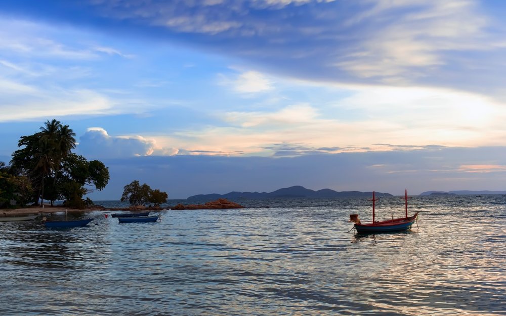 Bãi Biển Wong Amat - Nét Bình Yên Giữa Lòng Thành Phố Du Lịch