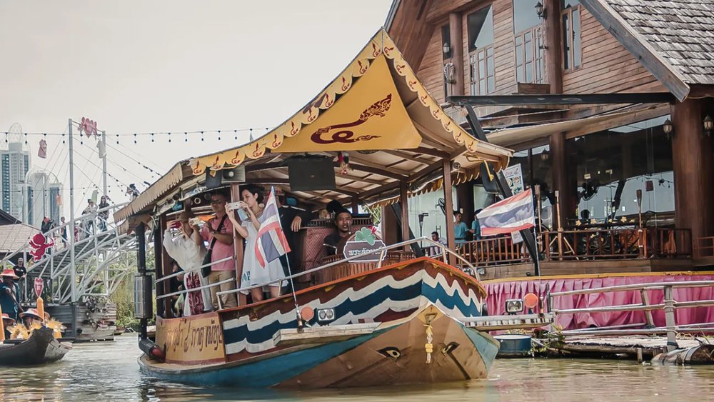 Khám Phá Kiến Trúc Độc Đáo Của Chợ Nổi Bốn Miền