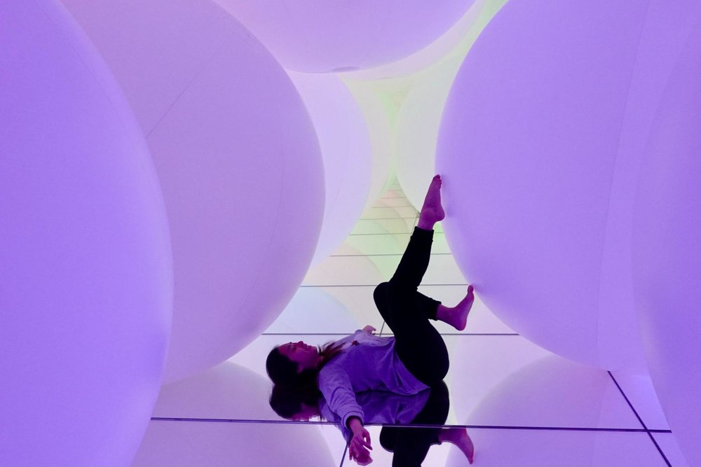 teamlab planets tokyo spheres of light