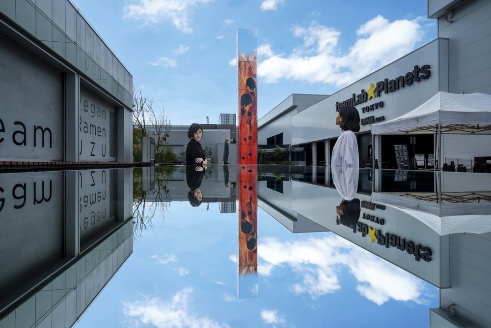 teamlab planets tokyo table of sky and fire