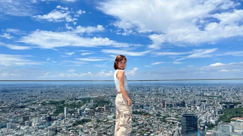 See the Tokyo cityscape from high above Shibuya Sky. Credits to @misselvani on Instagram