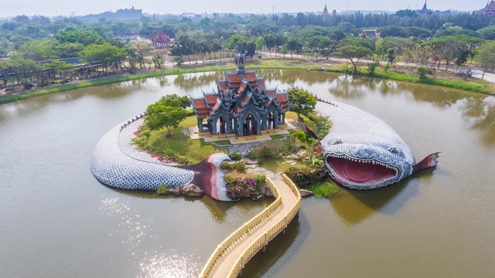 Thăm Đền Thờ Sumeru Được Bảo Vệ Bởi Chú Cá Khổng Lồ