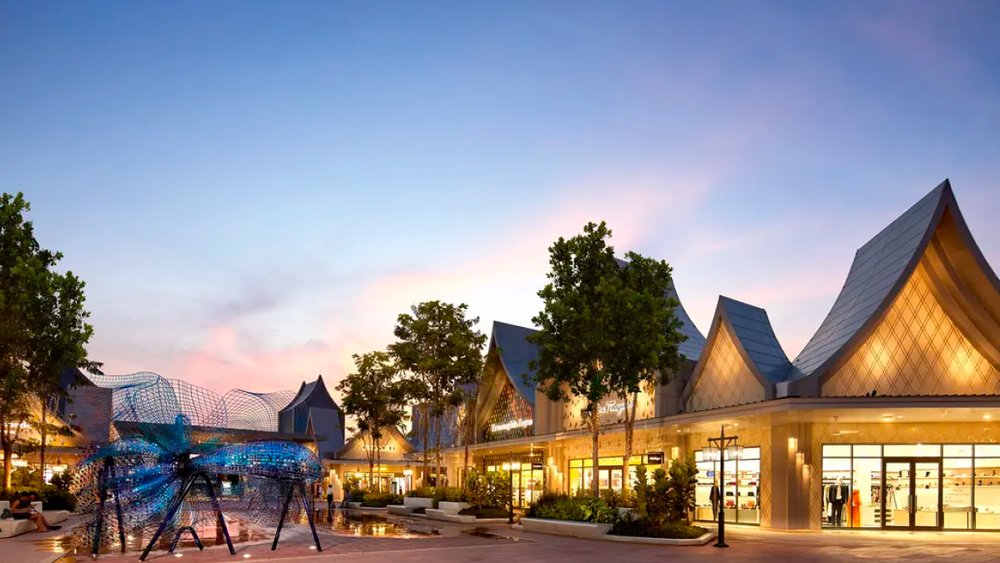 Khám Phá Thiên Đường Mua Sắm Ở Central World Bangkok