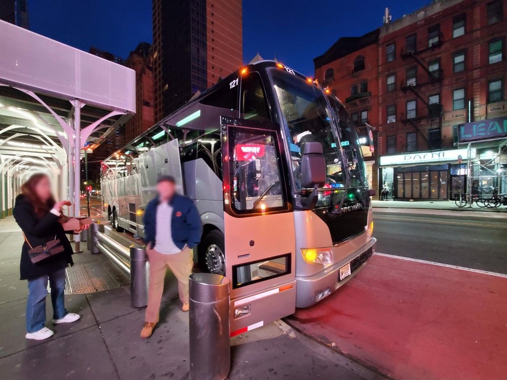 NY bus to Niagara Falls 