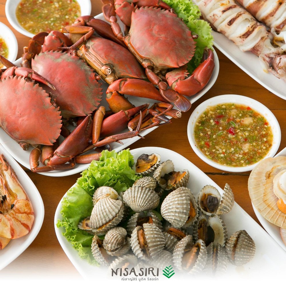 เครดิตภาพ: ร้านอาหารทะเลนิวทิวสน ชายหาดแหลมสิงห์ บน Facebook
