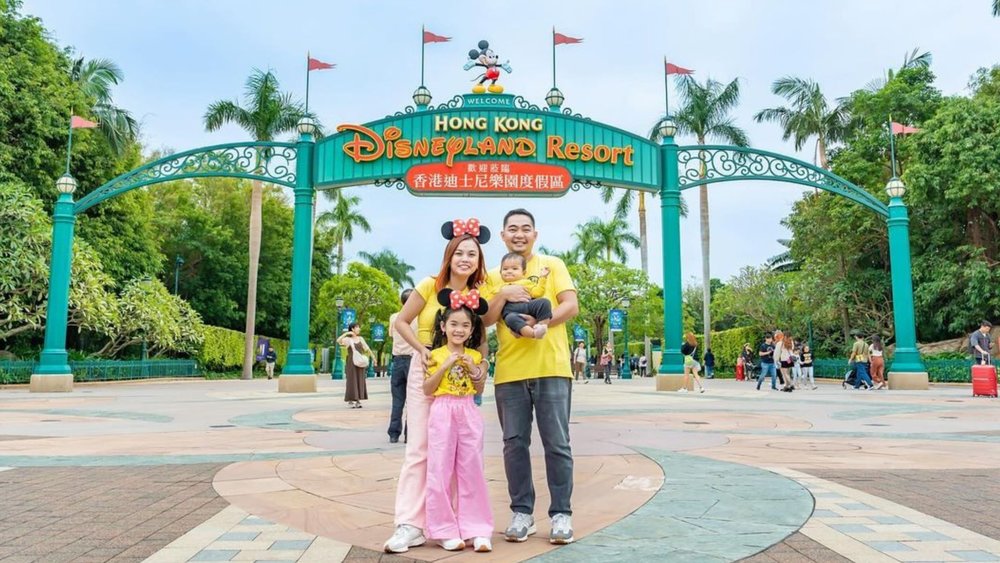 Enter the happiest place on Earth! Credits to @yinching.cyc on Instagram