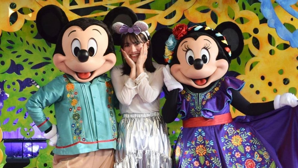 Exciting adventures await at Disneyland California. Image credits to @xxokohakxx on Instagram