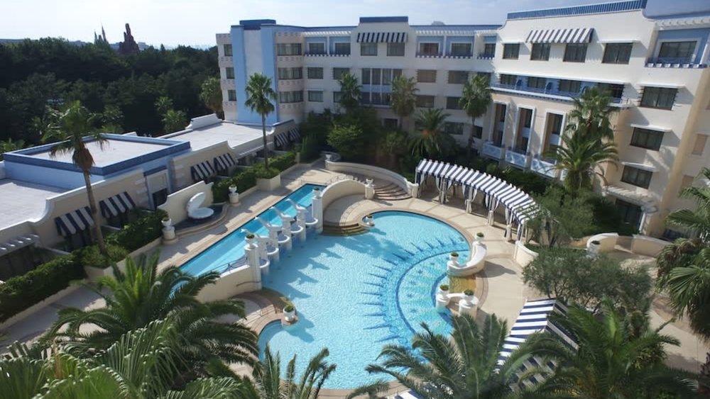 Indulge in all the Hollywood glam at Disney Ambassador Hotel. Image credits to Klook