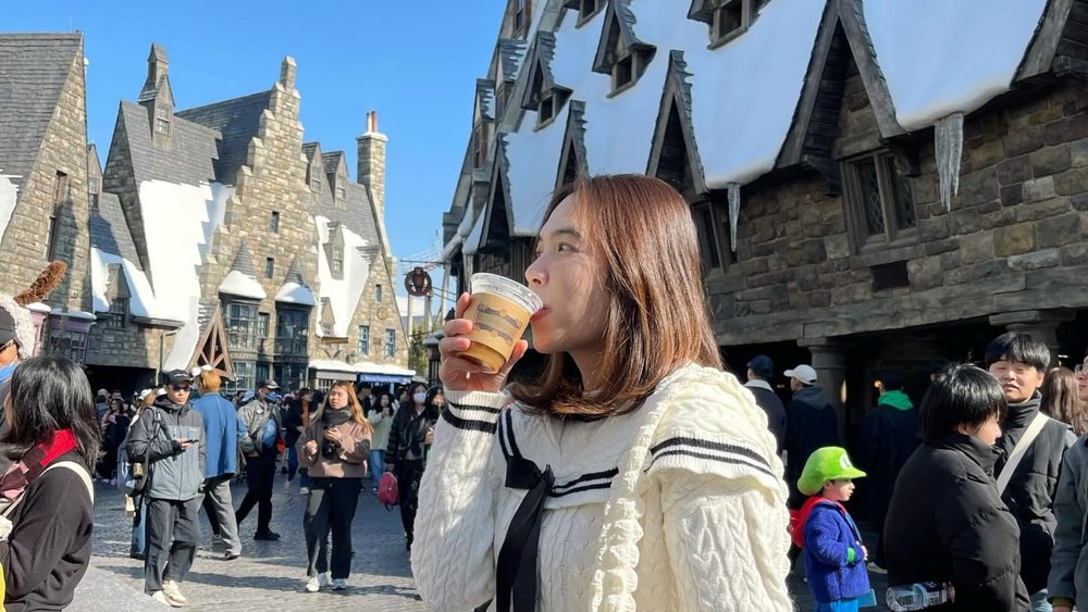 Experience spellbinding magic at The Wizarding World of Harry Potter!