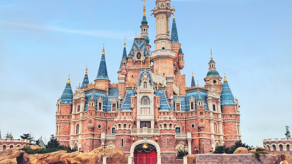 The Shanghai Disneyland Castle is one of the most breathtaking sights in the Happiest Place on Earth! Credits: @capricorn_song on Unsplash
