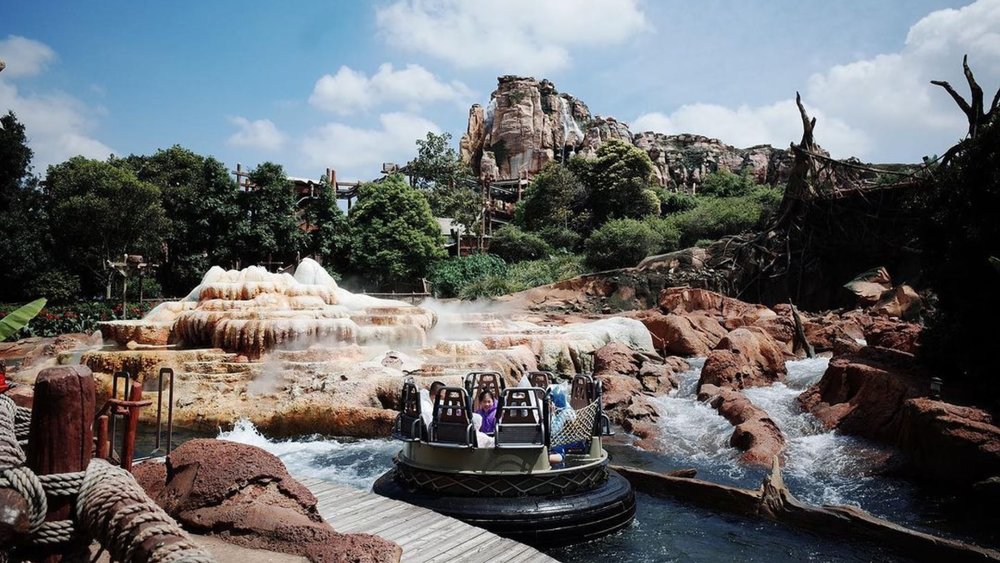 Brace yourself for a drenching ride through the Rapids! Credits: @aleph_nj on Instagram