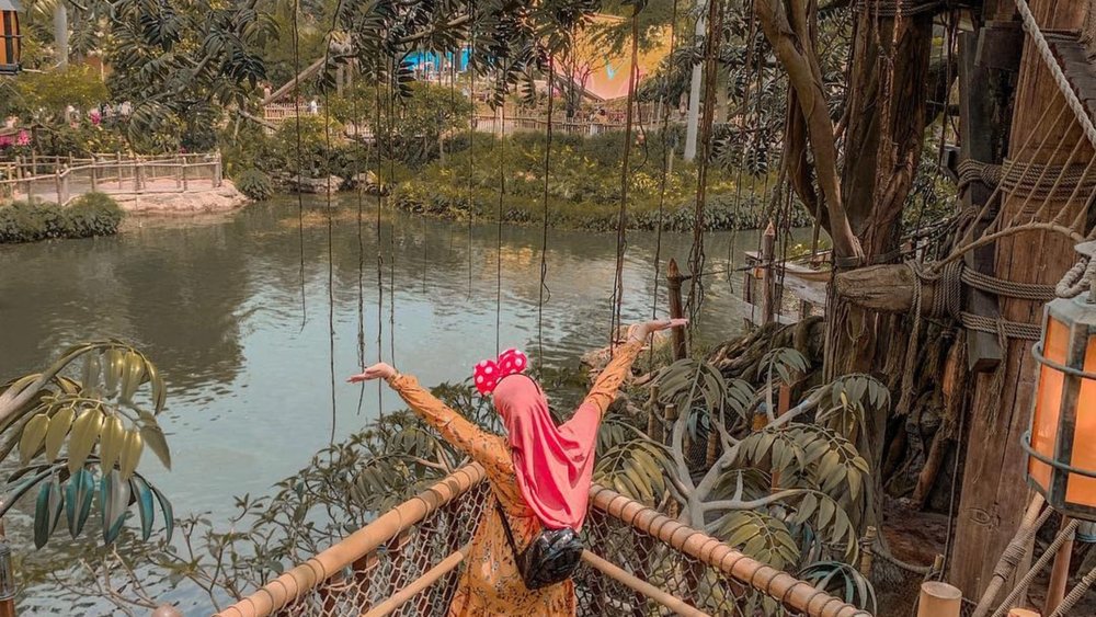 Swing vines and hang out with the King of the Jungle at his Treehouse! Credits: @wawazameri on Instagram