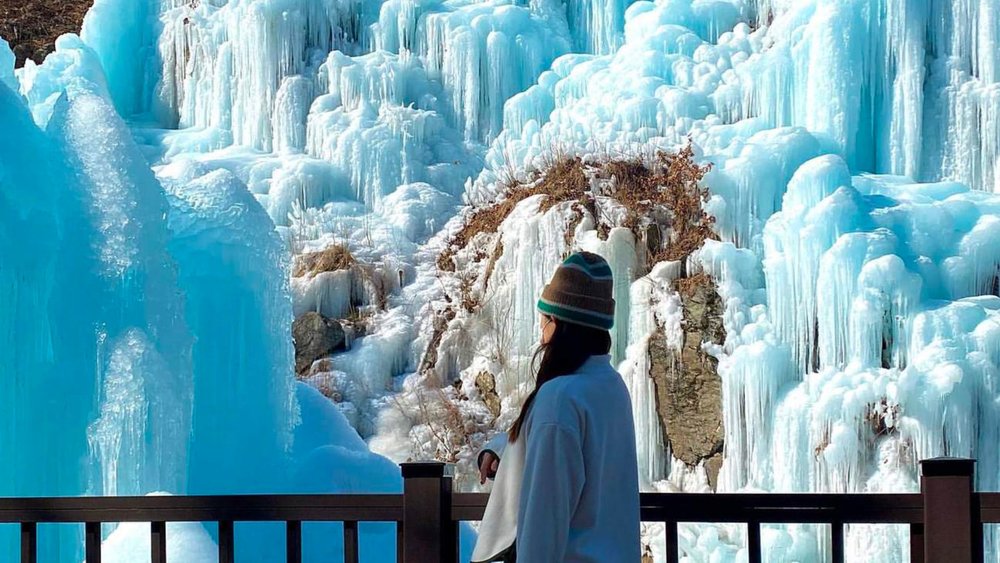 Eobi Ice Valley Tour