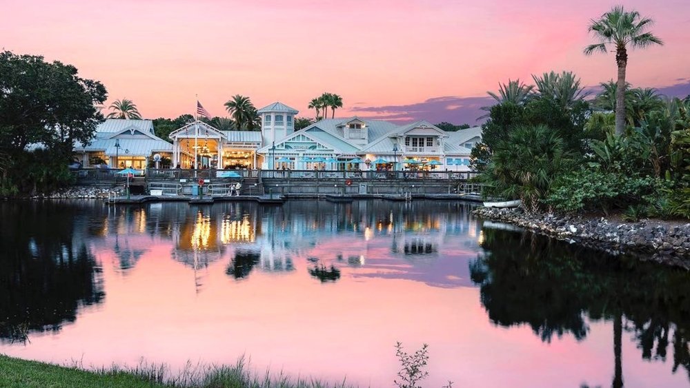 Go home to cotton candy skies after spending a sunny arvo at nearby Disney Springs. Credits to @harrylimphotography on Instagram