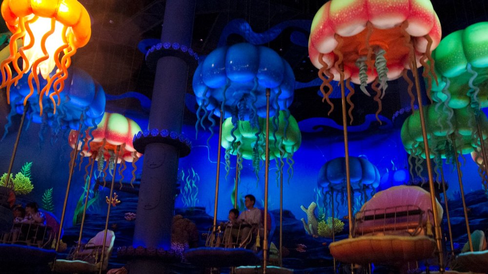 Larger-than-life jellyfish will take you up and down on this kid-friendly ride! Credits to @robobby on Flickr