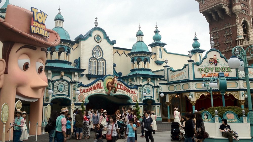 How many minigames can you win at Toy Story Mania? Credits to @cafetricot on Flickr