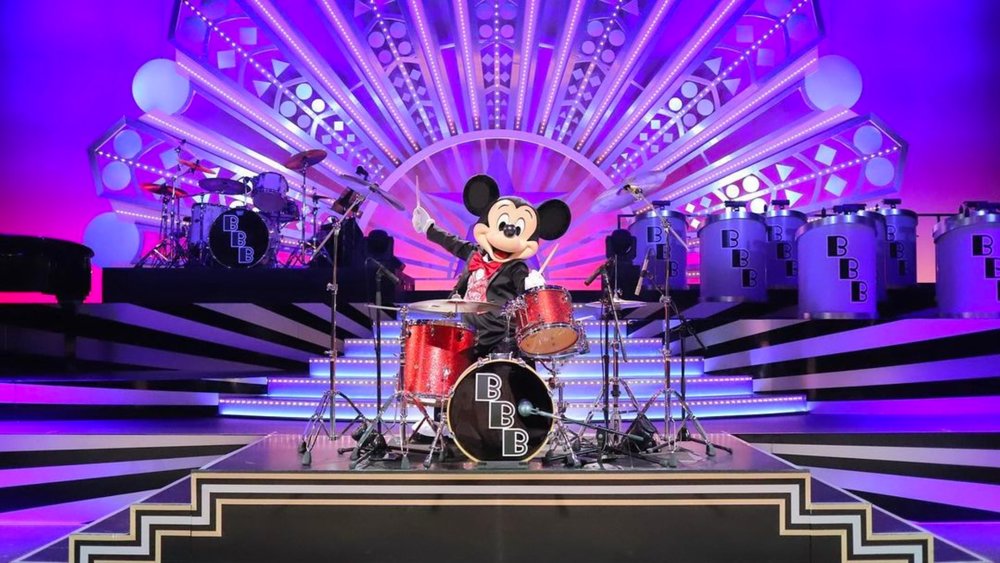 Mickey and friends present a concert of a lifetime! Credits to @tasutasu on Instagram
