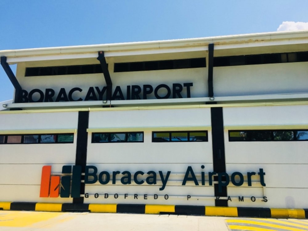 フィリピン ボラカイ島 ボラカイ空港(ゴドフレド・P・ラモス空港)