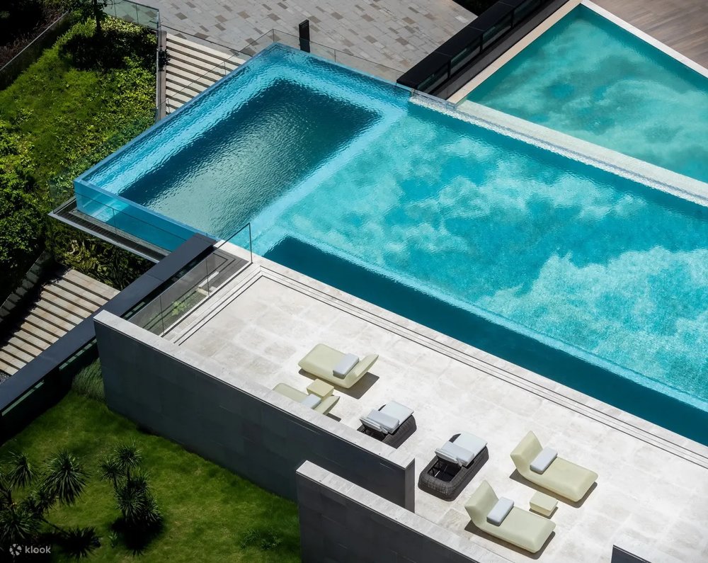 室外無邊際泳池