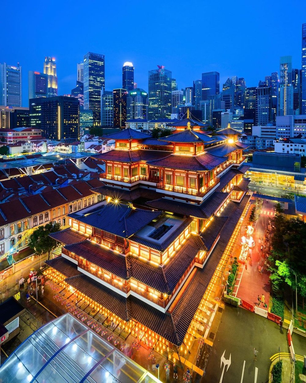 Buddha Tooth Relic Temple & Museum free place to visit in Singapore