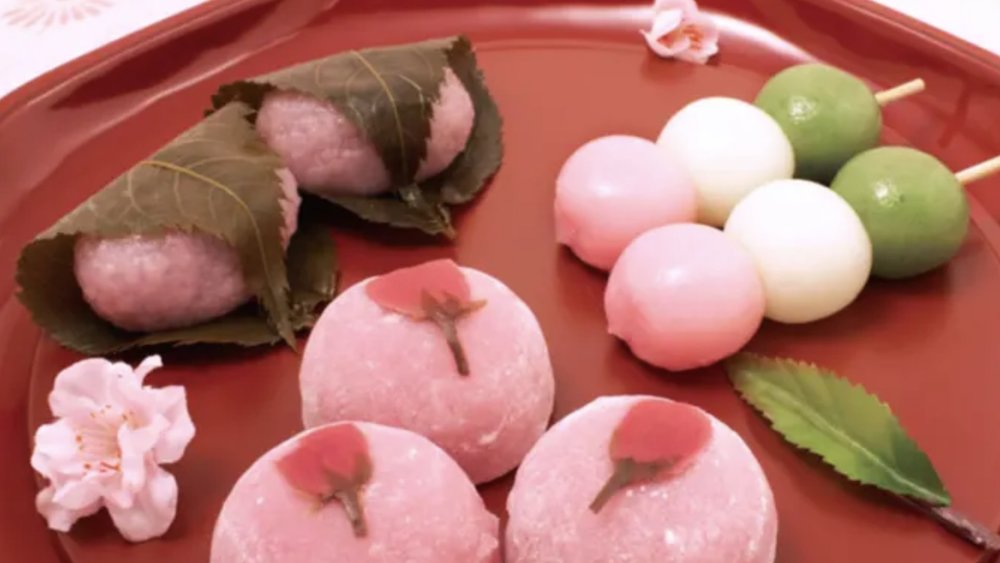 Spot the colourful hanami dango skewers by the Sakura Mochi! Credits to Klook