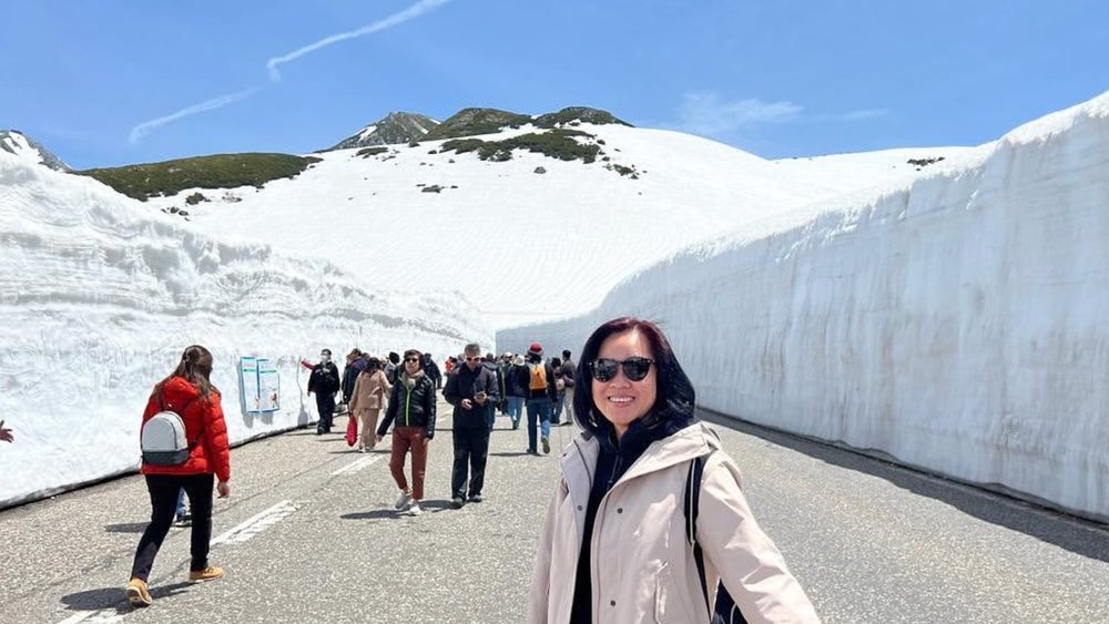 The tall snow walls will make you feel so small. Credits to @martafriendly on Instagram